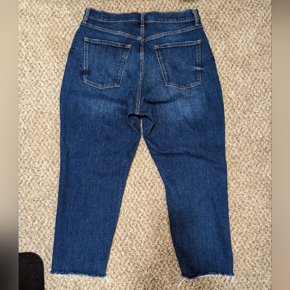 Extra High Rise Curvy Sky Hi Straight Jeans Distressed - Picture 4 of 11